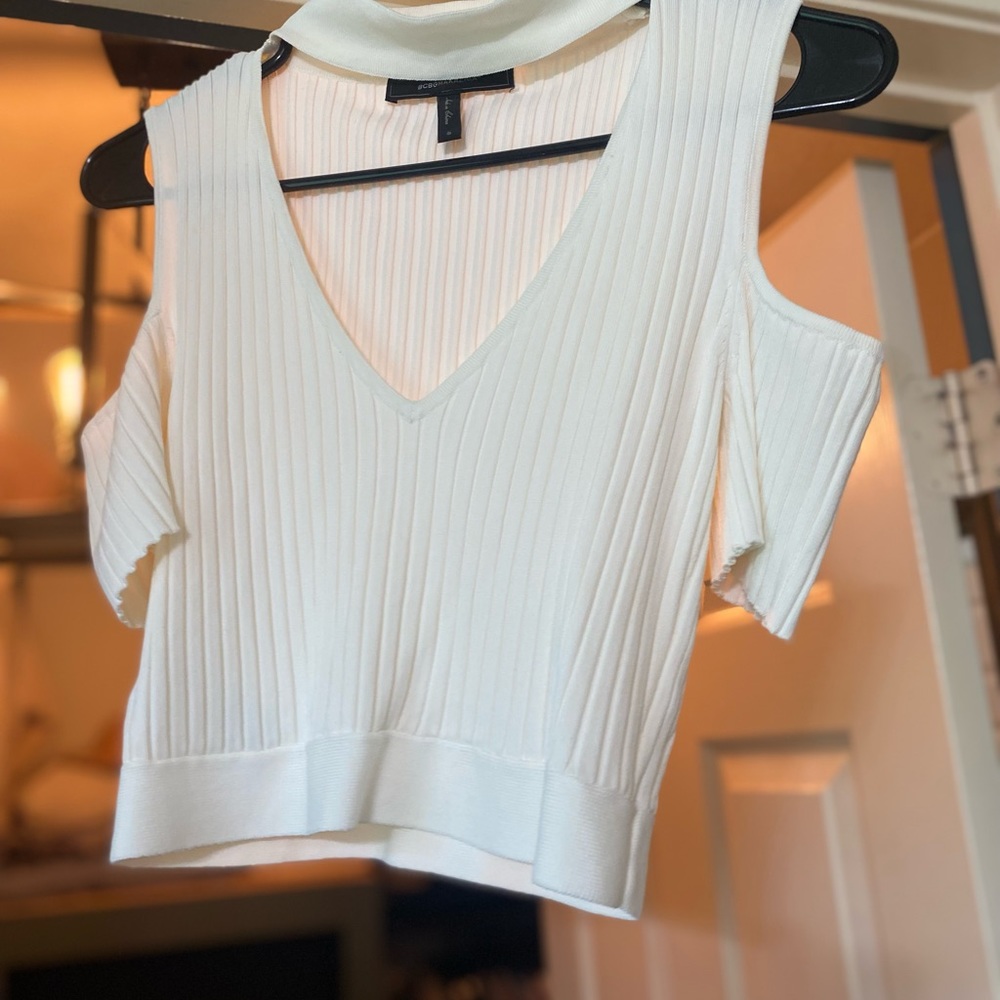 BGBG MAXAZRIA Choker Neck Cold Shoulder Top, White, Size: S